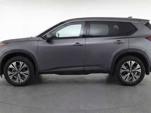 Used 2023 Nissan Rogue SV w/ SV Premium B Package image 5