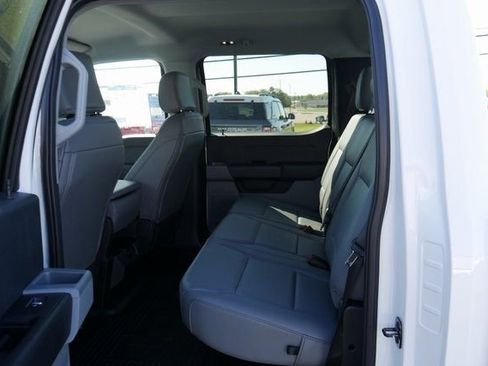 New 2026 Ford F250 XL w/ XL Chrome Package AWD/4WD image 21
