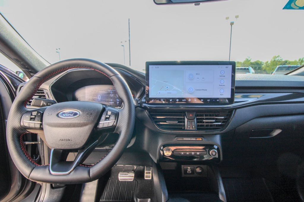 Used 2024 Ford Escape ST-Line w/ Tech Pack #1 AWD/4WD image 30