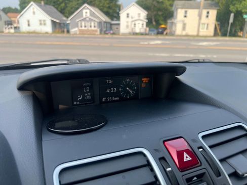 Used 2017 Subaru Forester 2.5i Premium w/ All-Weather Package image 13