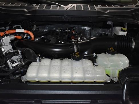 Used 2025 Ford F150 Lariat image 11