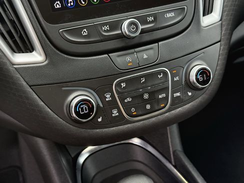 Used 2024 Chevrolet Malibu LT image 22