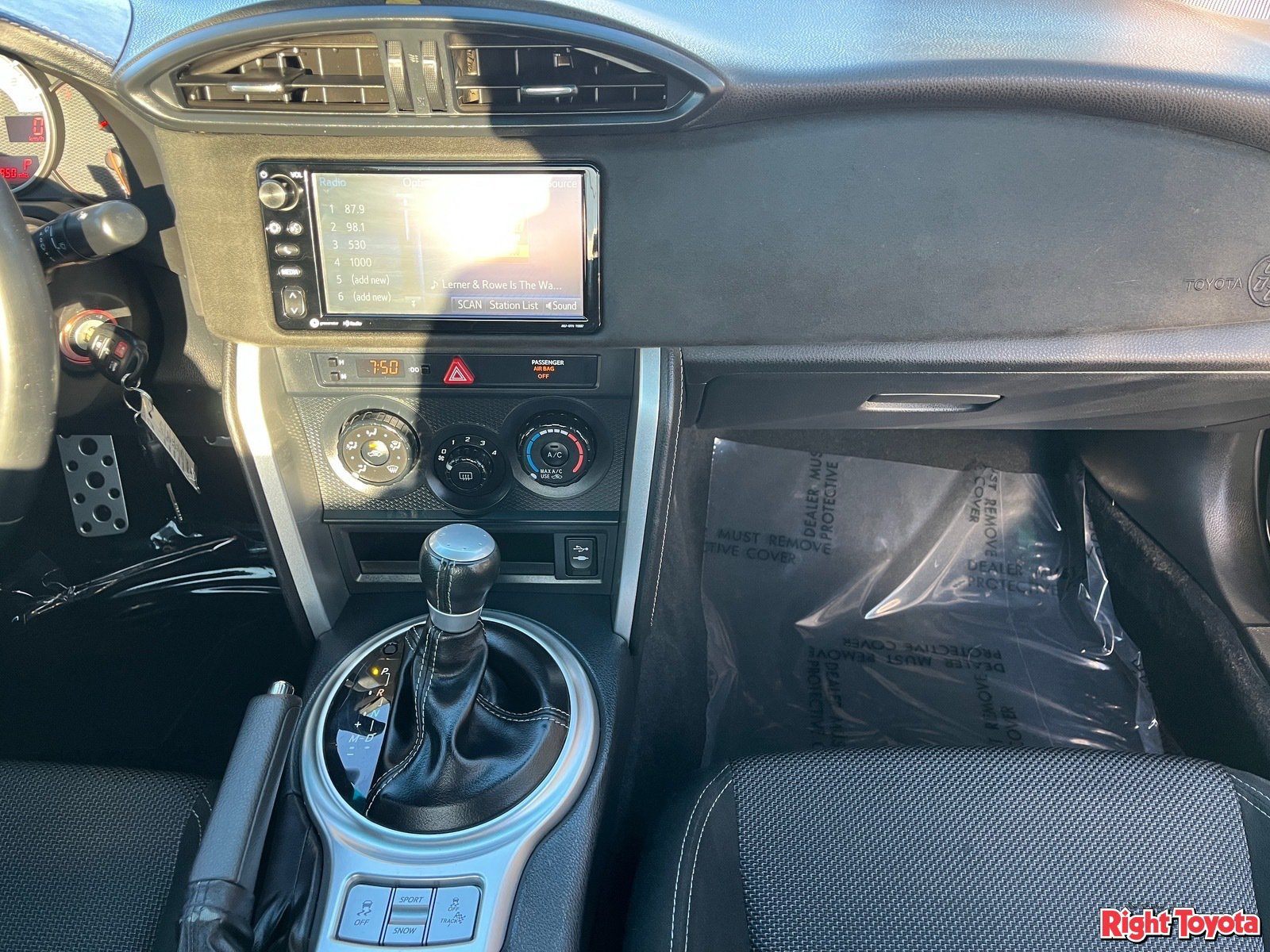 Certified 2017 Toyota 86 RWD image 19