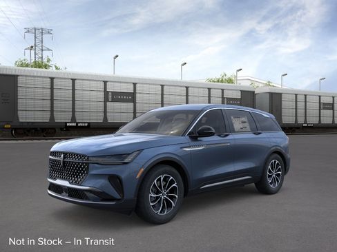 New 2026 Lincoln Nautilus Premier AWD/4WD image 1