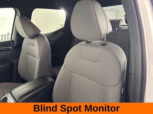 Used 2024 Hyundai Santa Cruz SEL image 11