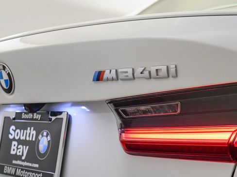 Used 2025 BMW M340i RWD image 13