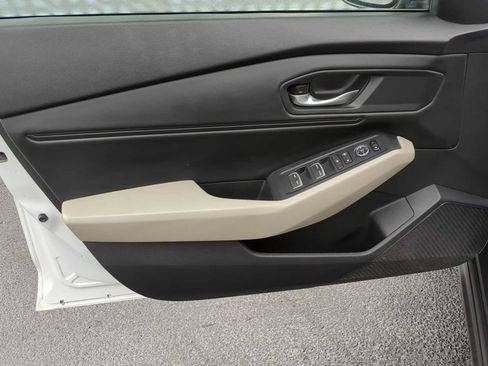 Used 2023 Honda Accord EX image 11