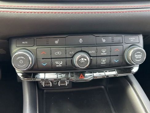 Used 2023 Dodge Durango GT w/ Blacktop Package image 17