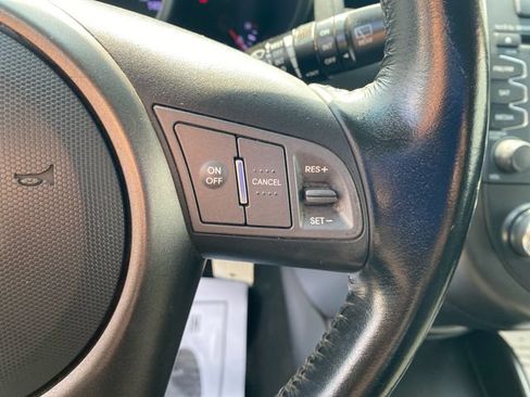 Used 2013 Kia Soul + w/ Audio Pkg FWD image 20