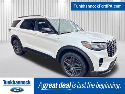 New 2026 Ford Explorer ST-Line w/ ST-Line Street Pack image 1