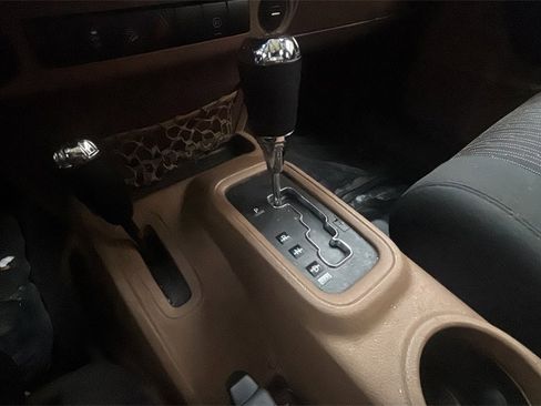 Used 2012 Jeep Wrangler Unlimited Sahara w/ Dual Top Group image 19