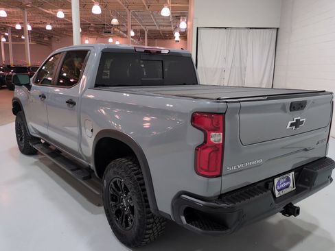 Used 2024 Chevrolet Silverado 1500 ZR2 w/ Technology Package AWD/4WD image 6