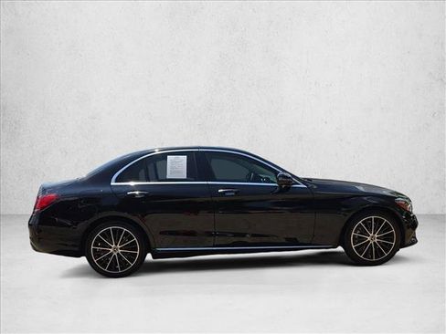 Used 2020 Mercedes-Benz C 300 Sedan image 4