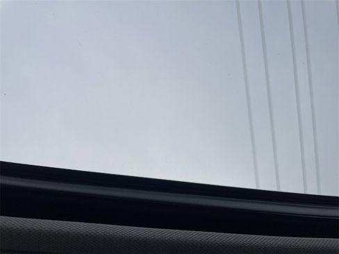 Used 2015 Toyota Camry SE image 22