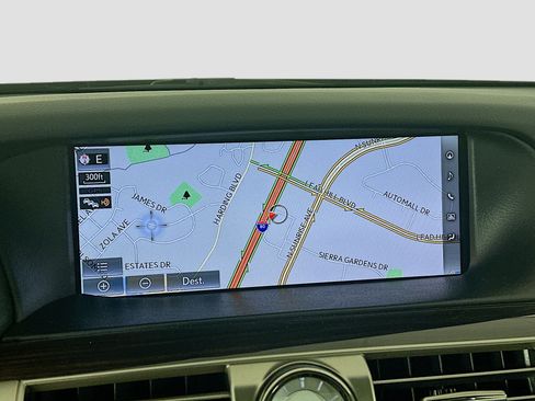 Used 2017 Lexus LS 460 w/ Ultra Luxury Package RWD image 22