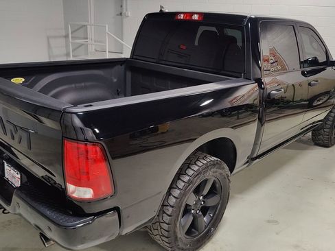 Used 2022 RAM 1500 Express w/ Wheel & Sound Group image 9