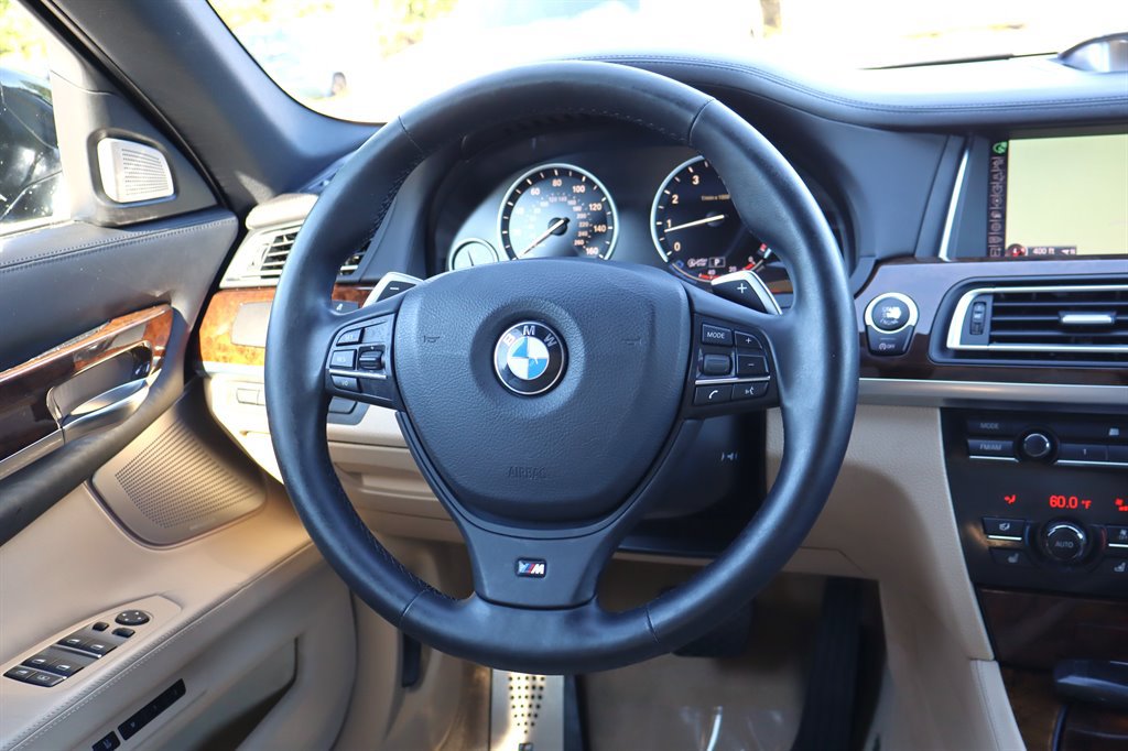 Used 2013 BMW 750Li RWD image 13