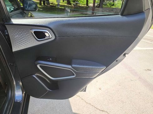 Used 2022 Kia Soul LX w/ Technology Package image 27