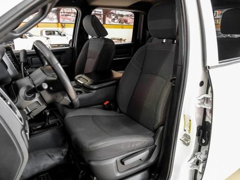 Used 2024 RAM 3500 Tradesman w/ Chrome Appearance Group AWD/4WD image 35
