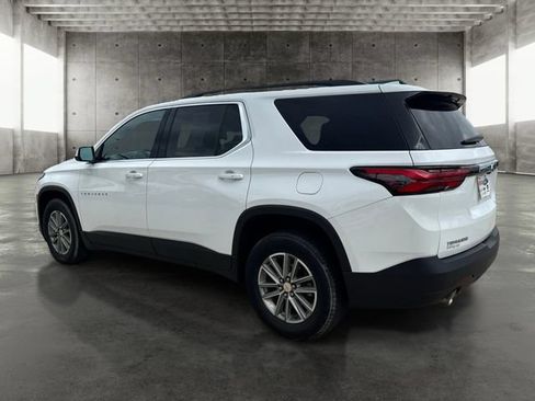 Used 2023 Chevrolet Traverse LT FWD image 7