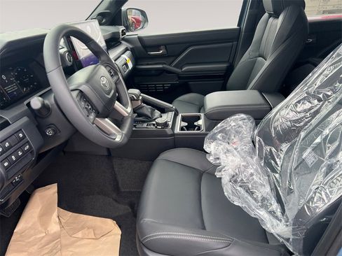 New 2026 Toyota 4Runner Limited image 9