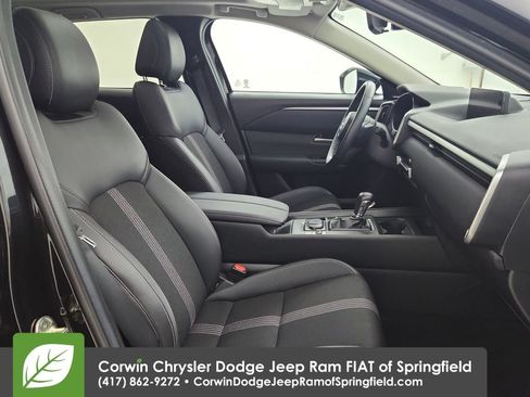 Used 2025 MAZDA CX-50 AWD 2.5 S w/ Premium Package image 32
