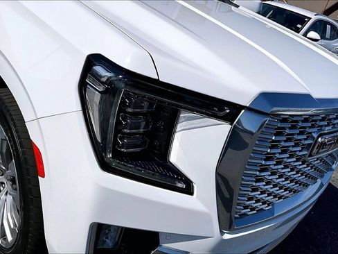Used 2023 GMC Yukon Denali image 33
