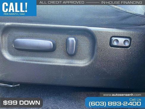 Used 2021 Toyota Tacoma TRD Off-Road w/ Technology Package AWD/4WD image 26