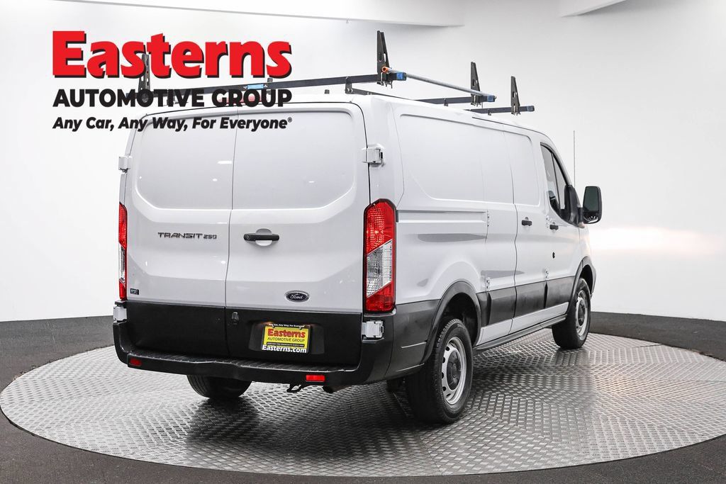 Used 2019 Ford Transit 250 130 Low Roof RWD image 7