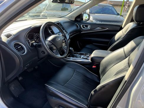 Used 2017 INFINITI QX60 Luxe w/ Deluxe Technology Package image 11