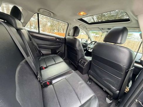 Used 2015 Subaru Outback 2.5i Limited image 7