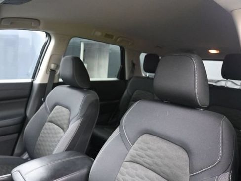 Used 2024 Nissan Pathfinder SV AWD/4WD image 31