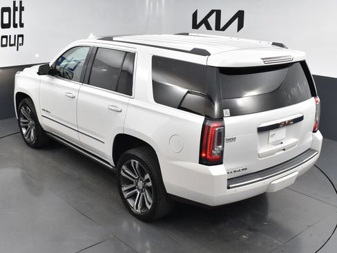 Used 2019 GMC Yukon Denali w/ Denali Ultimate Package AWD/4WD image 12