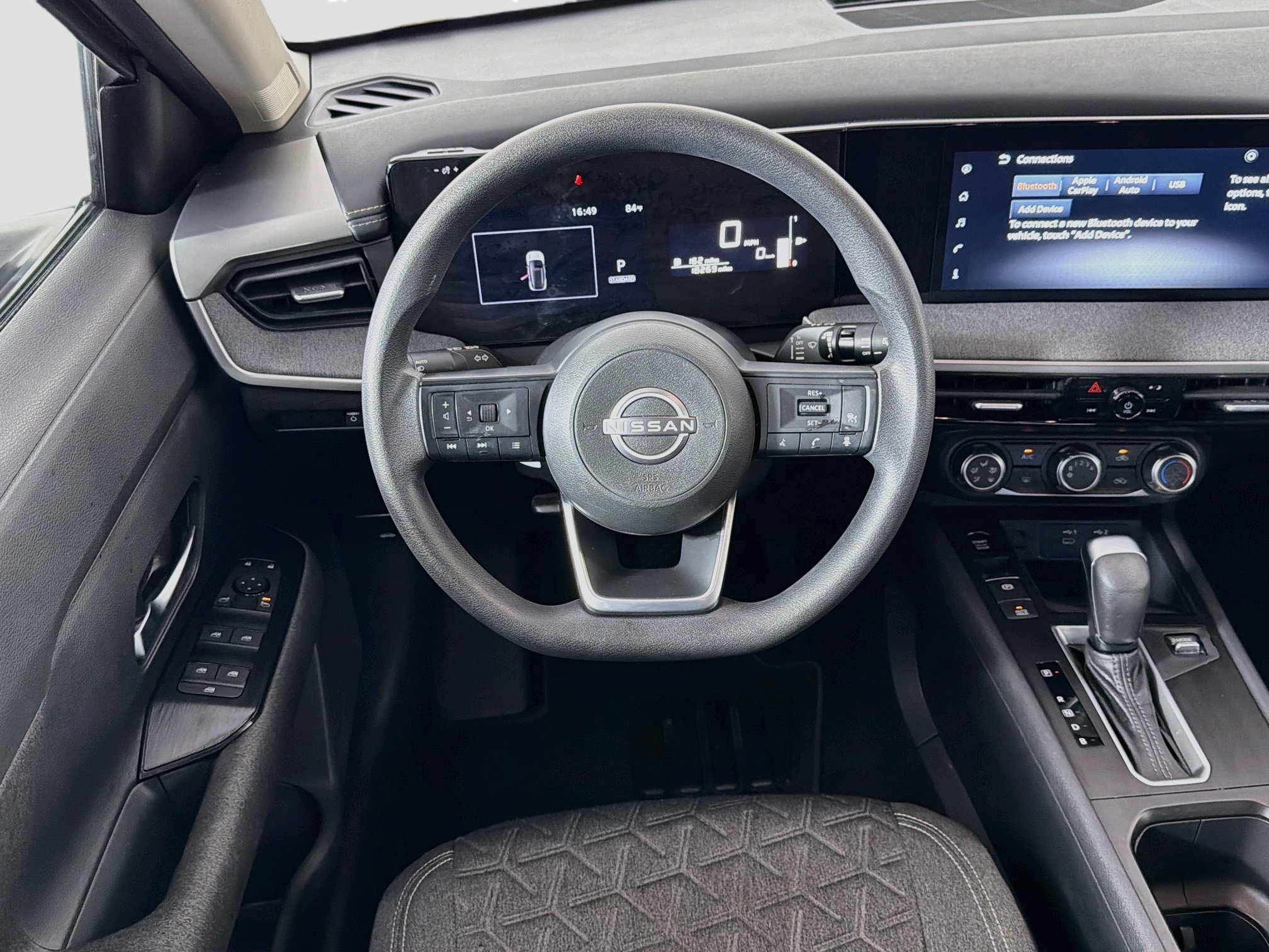 Used 2025 Nissan Kicks SV w/ Illumination Package FWD image 18