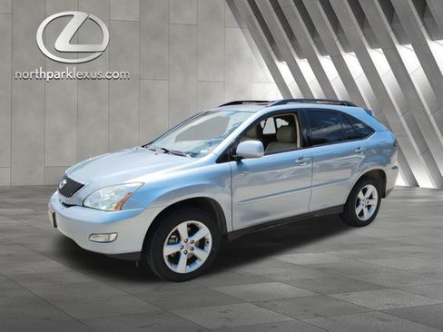Used 2004 Lexus RX 330 FWD image 3
