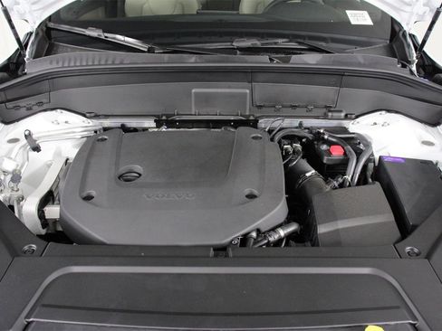 New 2026 Volvo XC90 B6 Plus w/ Protection Package Premier image 12