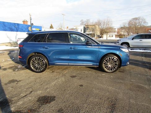 Used 2020 Lincoln Corsair Reserve w/ Equipment Group 201A image 8