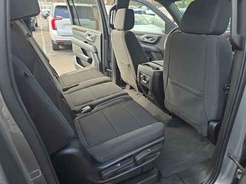 Used 2022 GMC Yukon XL SLE w/ Gmc Pro Safety Plus Package image 11