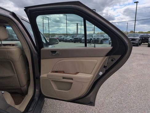 Used 2006 Cadillac STS w/ Preferred Equipment Group AWD/4WD image 23