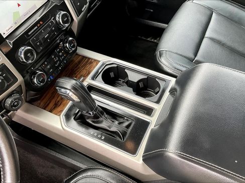 Used 2018 Ford F150 Lariat RWD image 15