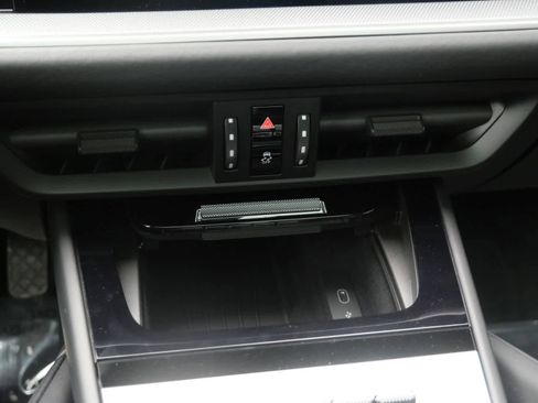 New 2026 Porsche Cayenne image 18