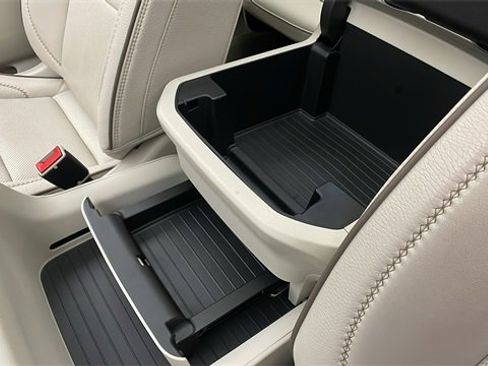 Certified 2021 GMC Yukon Denali w/ Denali Ultimate Package image 28