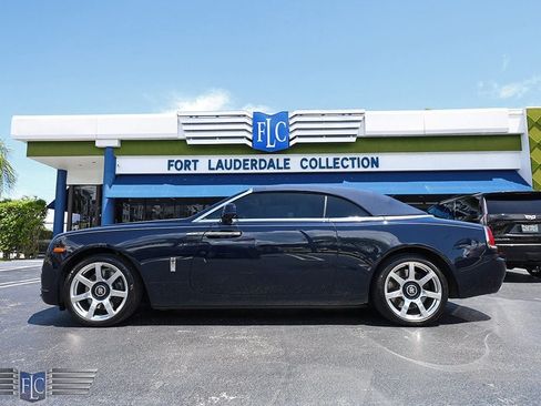 Used 2016 Rolls-Royce Dawn RWD image 42