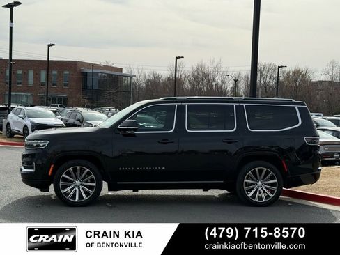 Used 2022 Jeep Grand Wagoneer Series II w/ Convenience Group III image 4