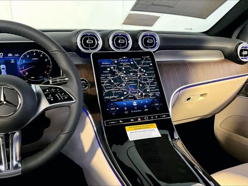 New 2026 Mercedes-Benz GLC 300 4MATIC image 8