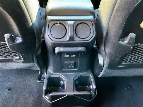 Certified 2024 Jeep Wrangler Unlimited Rubicon image 15