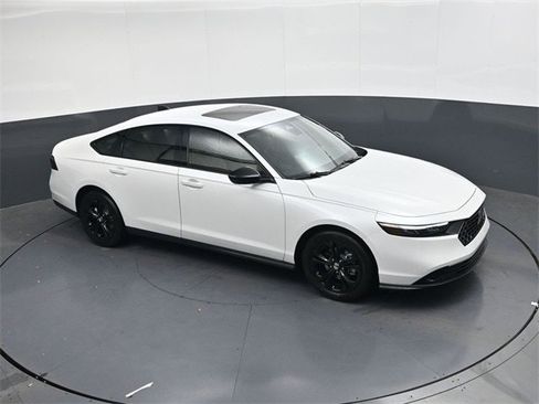 New 2025 Honda Accord SE image 26