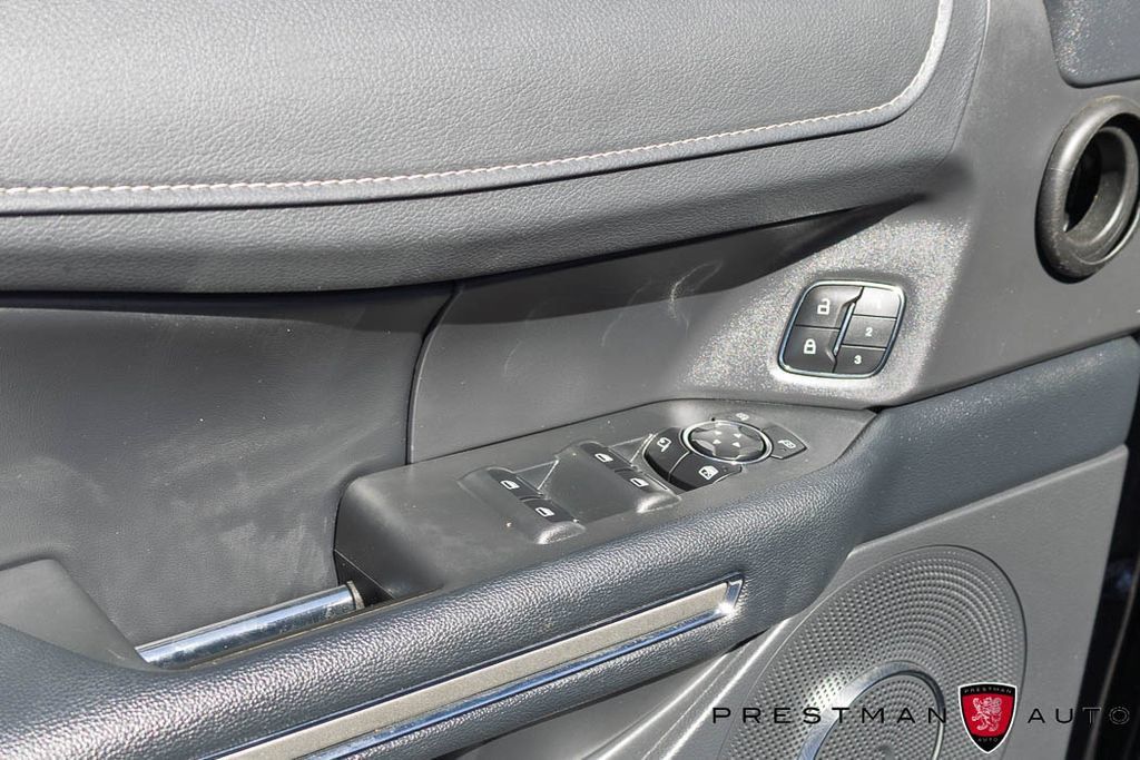 Used 2024 Ford Expedition XLT AWD/4WD image 25