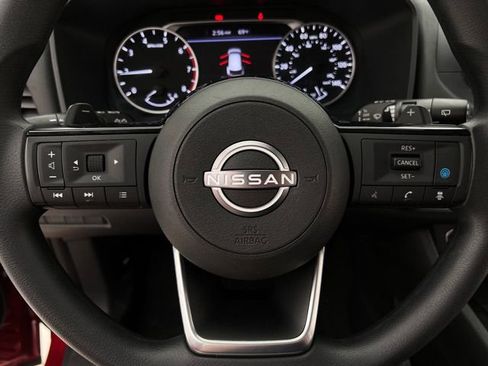 Used 2022 Nissan Rogue SV AWD/4WD image 16