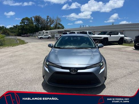 Used 2023 Toyota Corolla LE FWD image 2